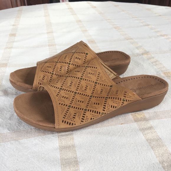 BareTraps Shoes - 7 1/2 MED BARETRAPS SUEDE TAN SOLE WITH CUTWORK BRUSHED BRASS METAL DECORATION.
